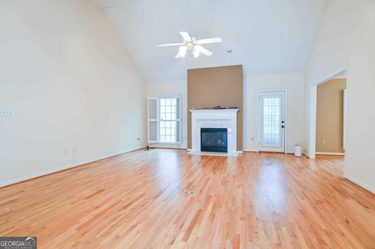 645 Saint Ives Drive Property Photo 17