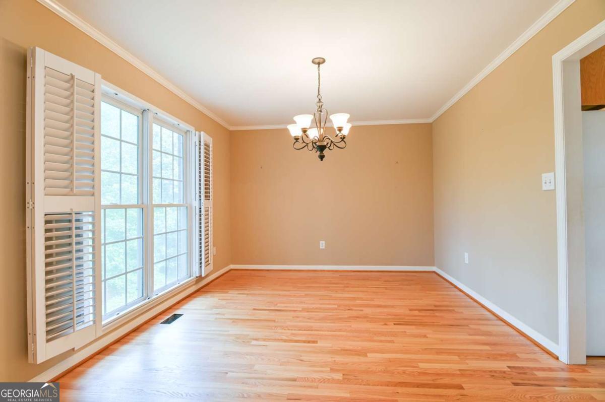 645 Saint Ives Drive Property Photo 21