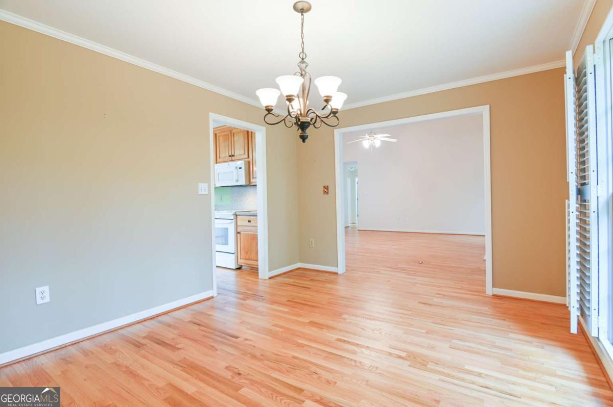 645 Saint Ives Drive Property Photo 22
