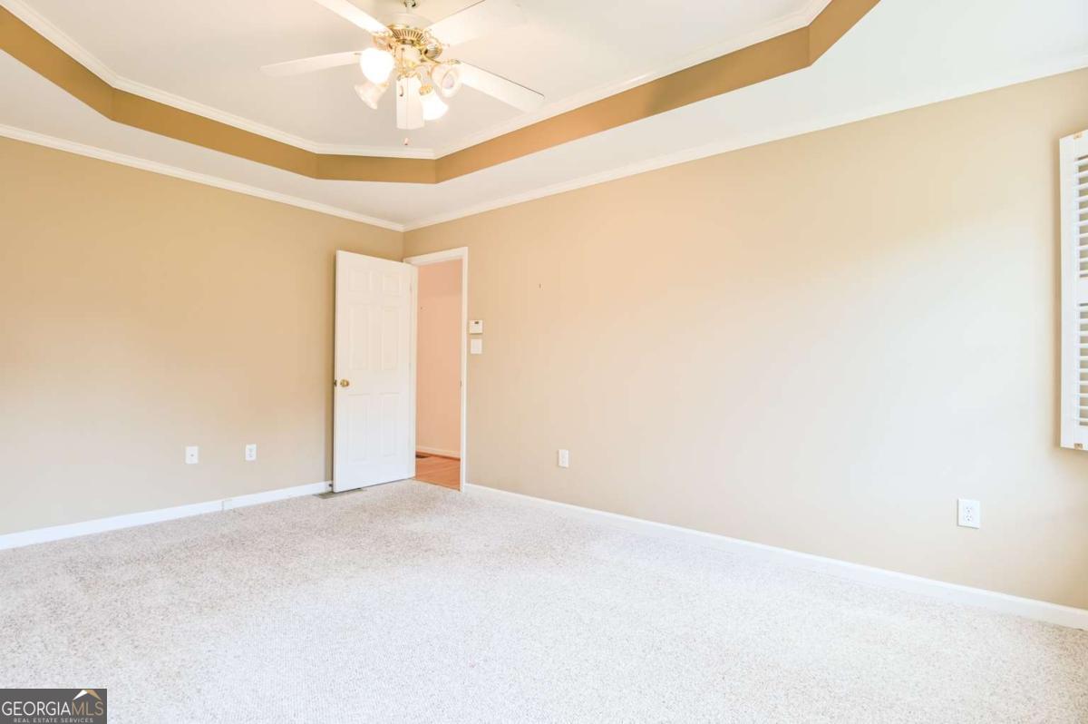 645 Saint Ives Drive Property Photo 33