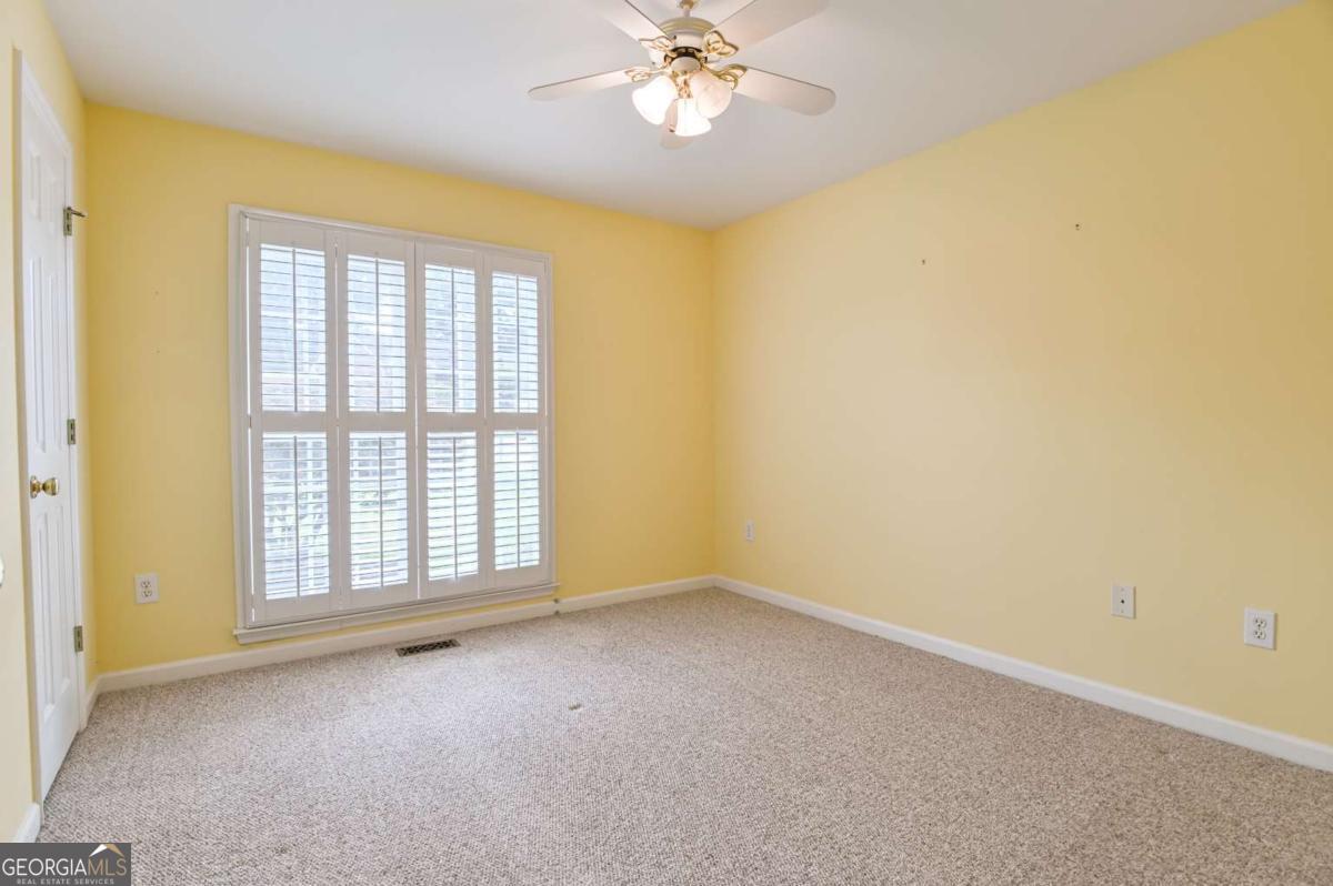 645 Saint Ives Drive Property Photo 38