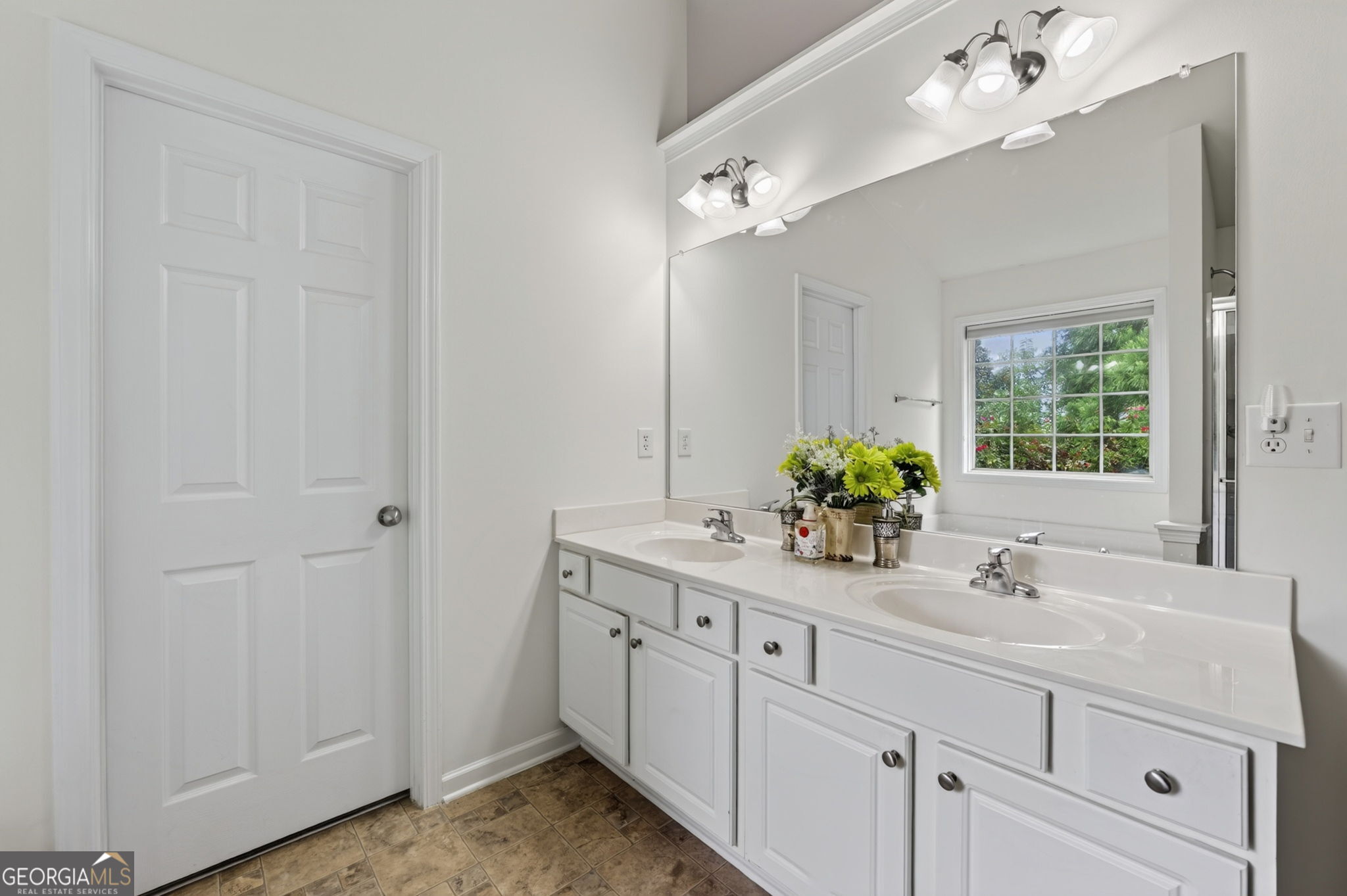 306 Reliance Way Property Photo 27