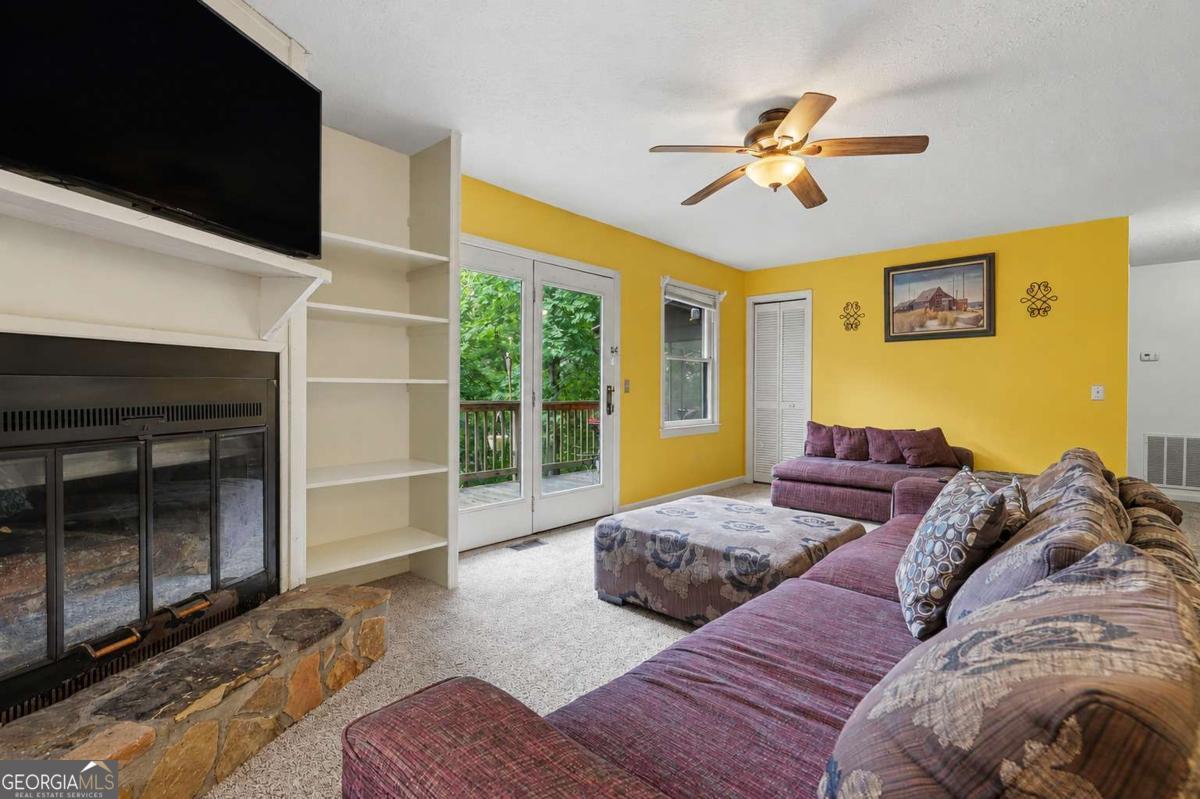 574 Bachelors Button Drive Property Photo 5