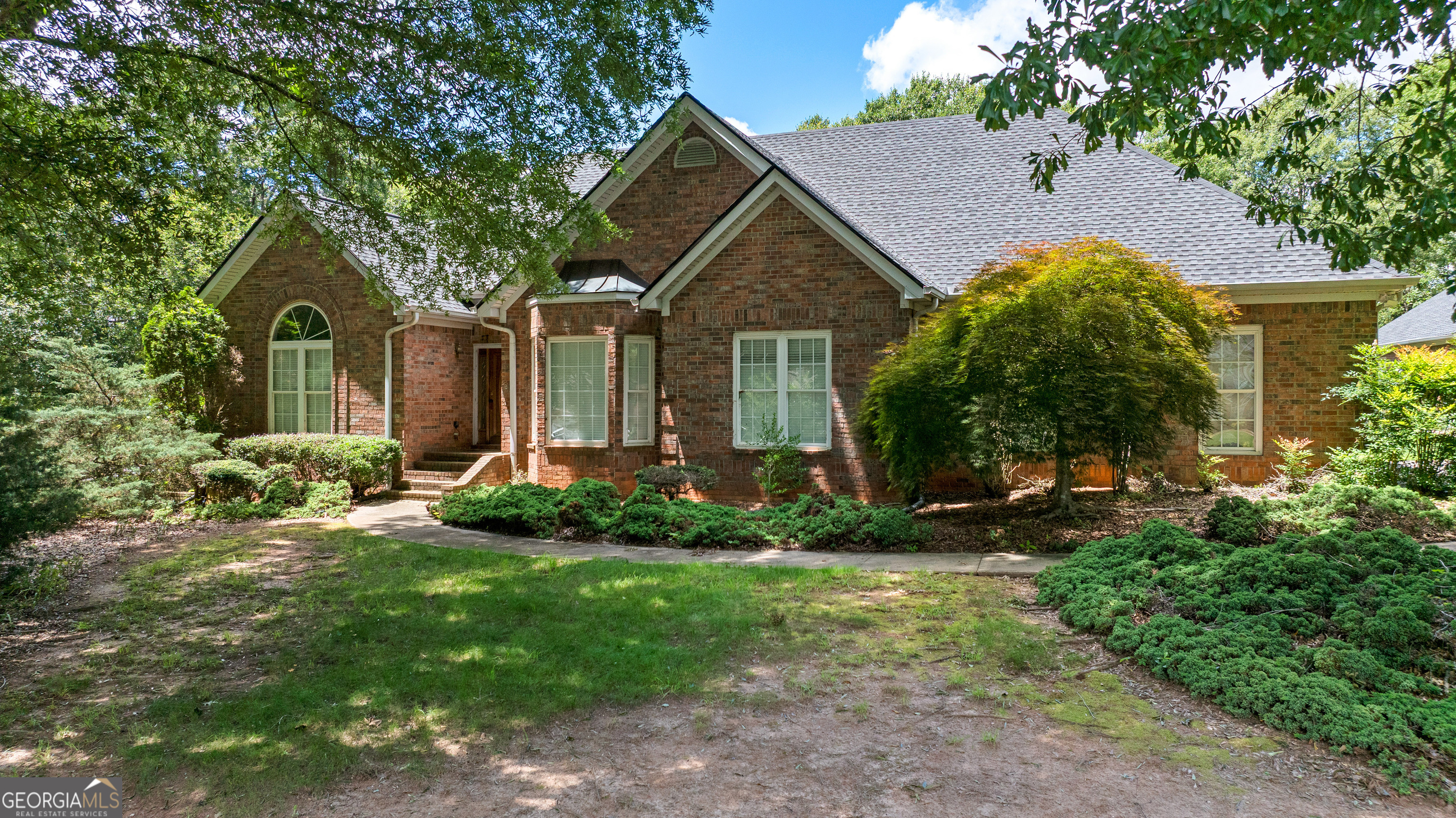 100 Moonview Place Property Photo 5