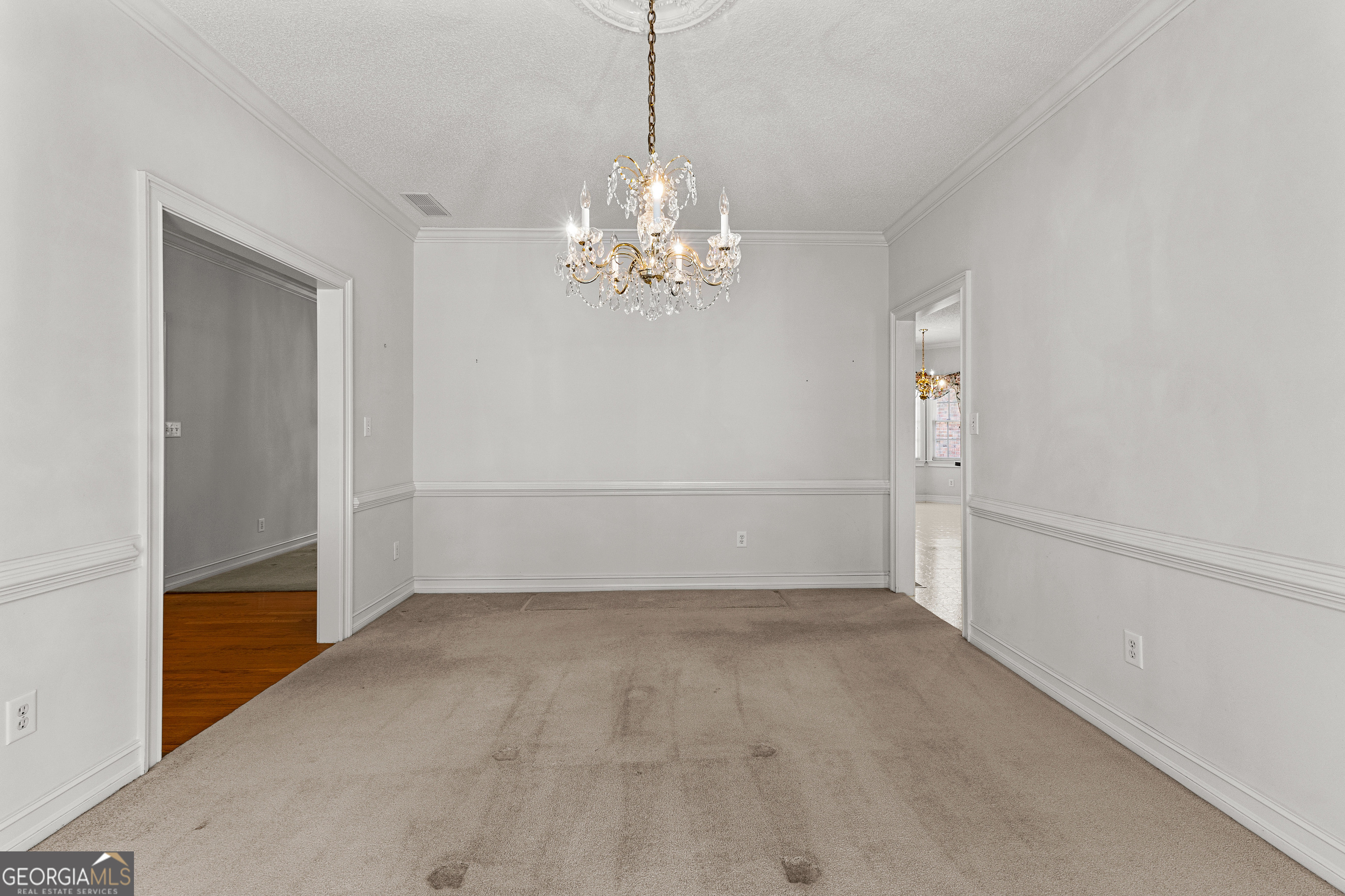 100 Moonview Place Property Photo 10
