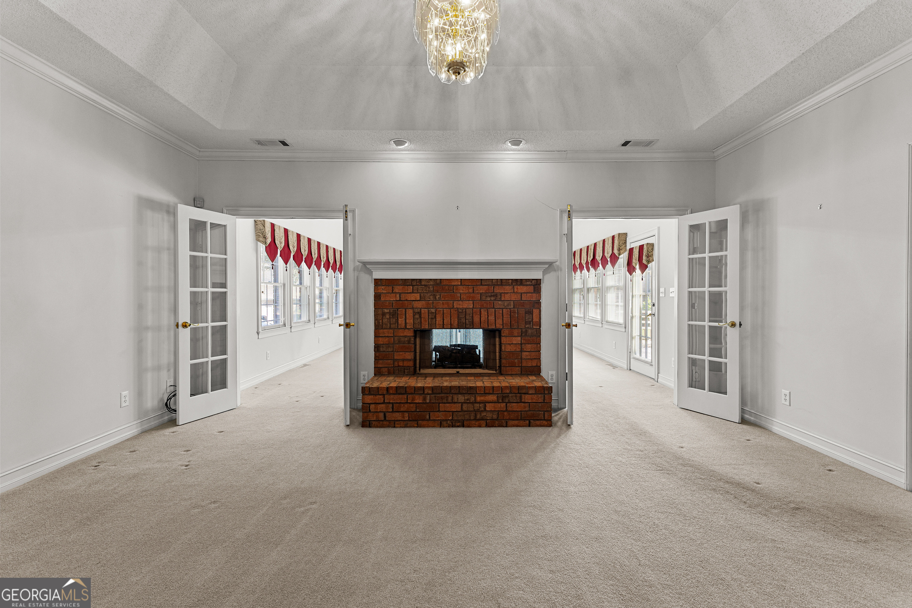 100 Moonview Place Property Photo 13