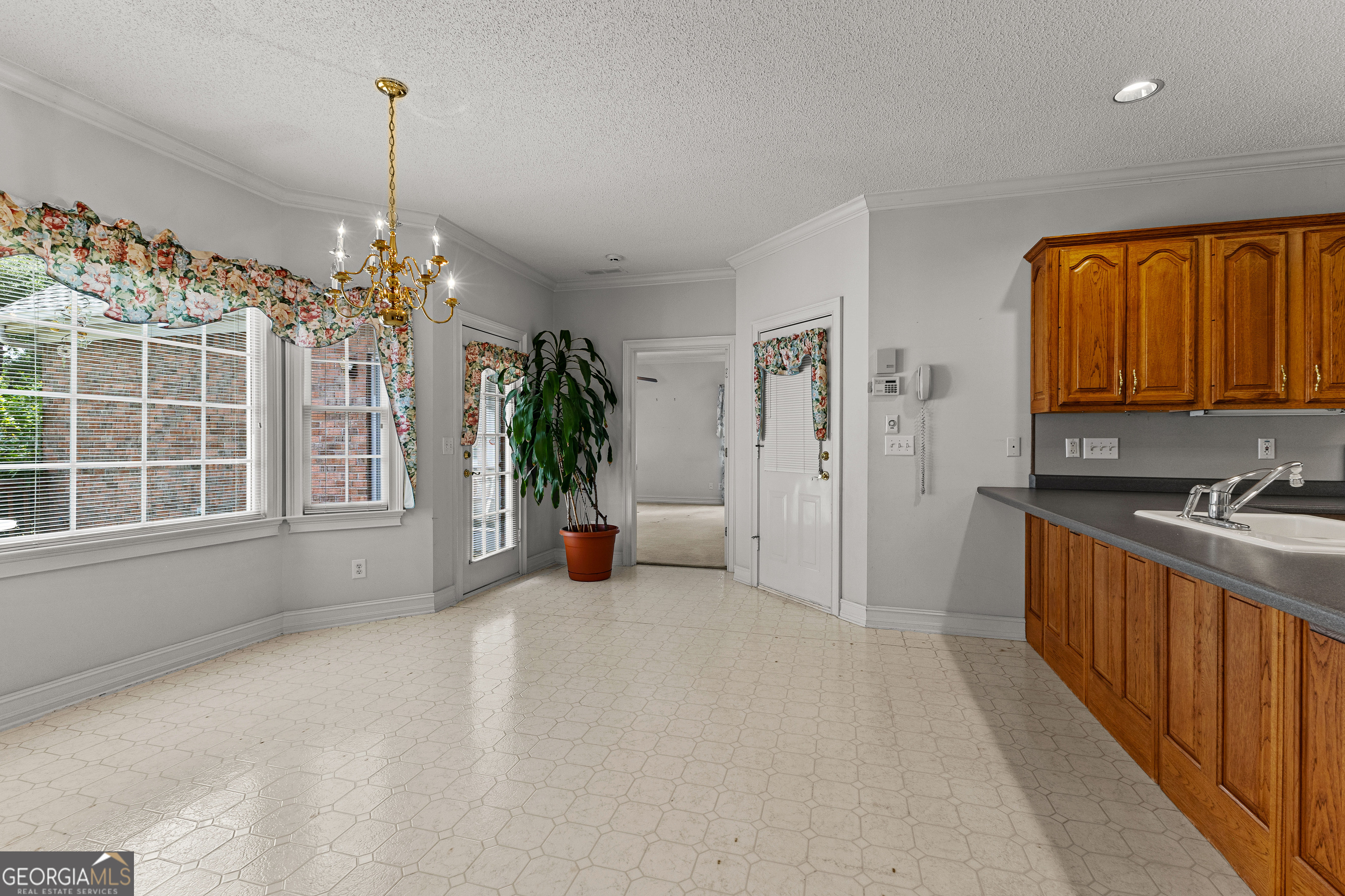100 Moonview Place Property Photo 26