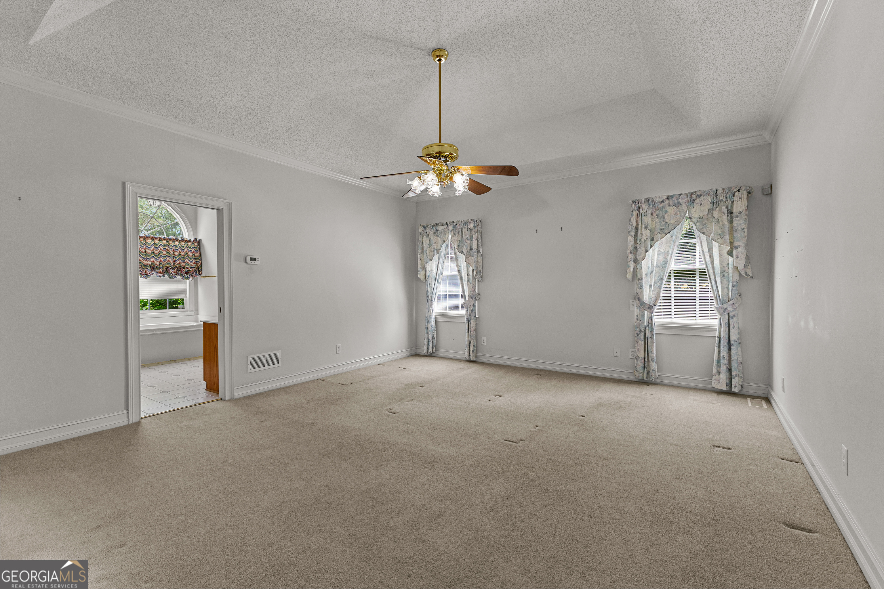 100 Moonview Place Property Photo 27