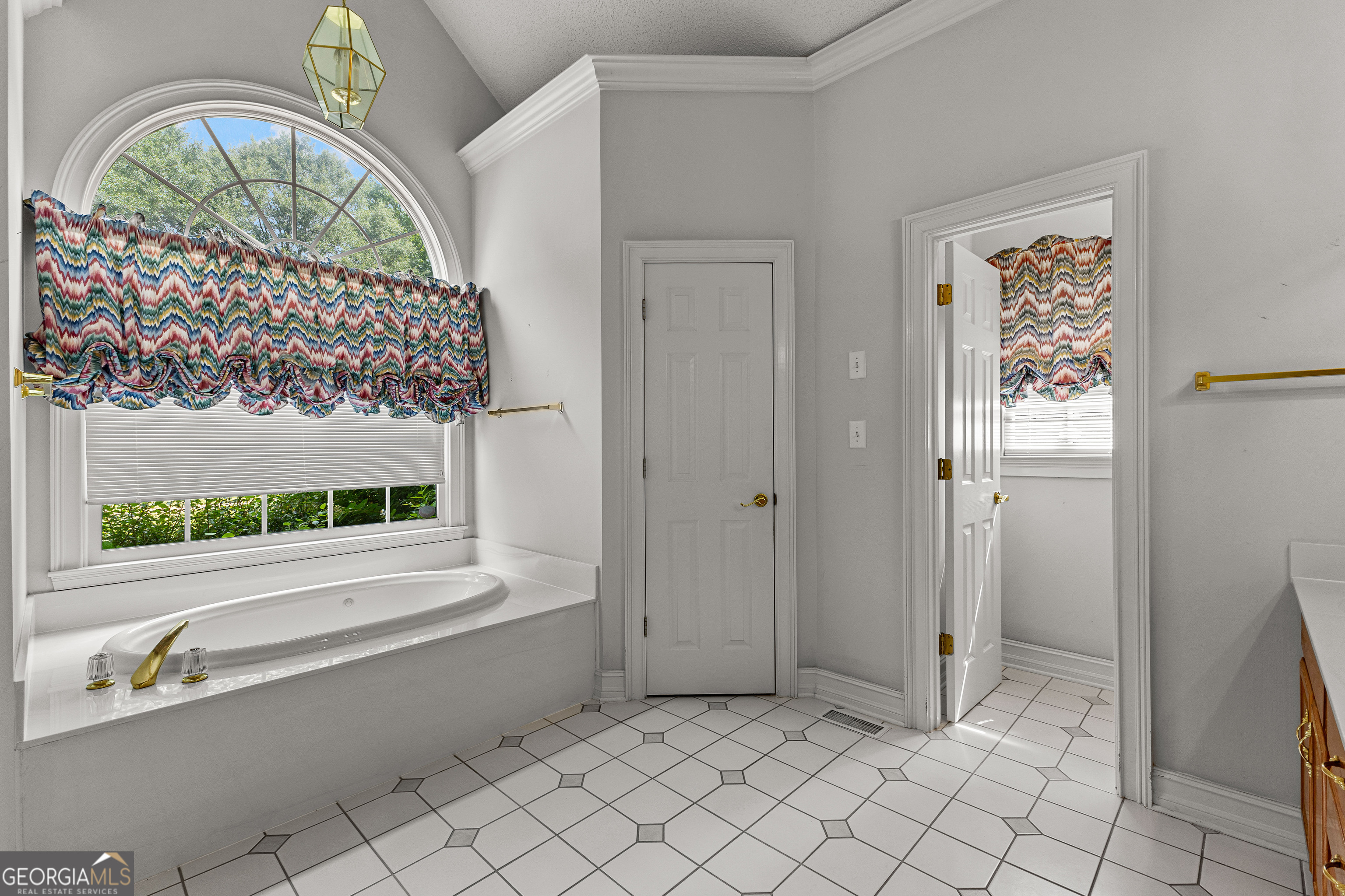 100 Moonview Place Property Photo 31