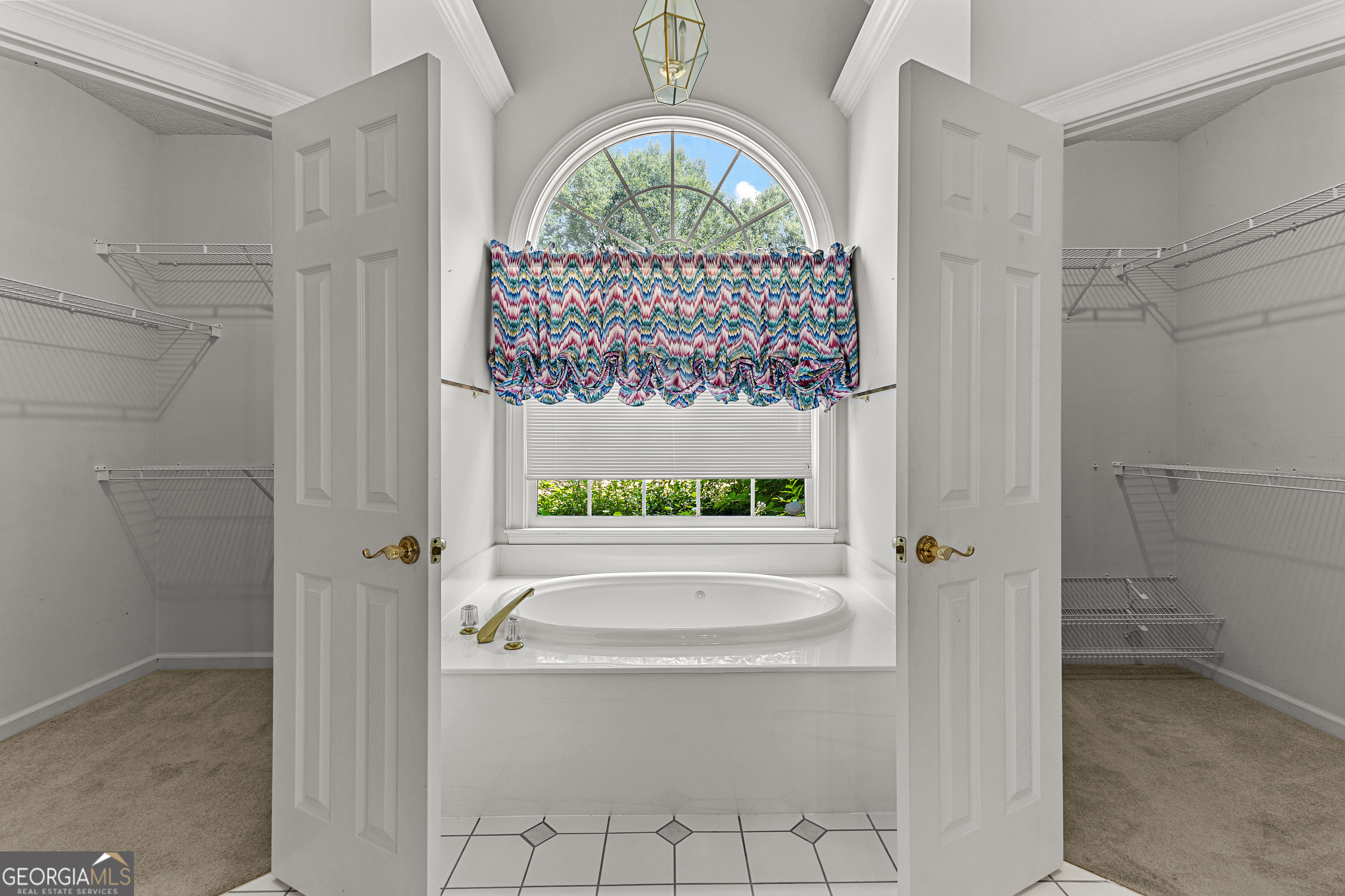 100 Moonview Place Property Photo 34
