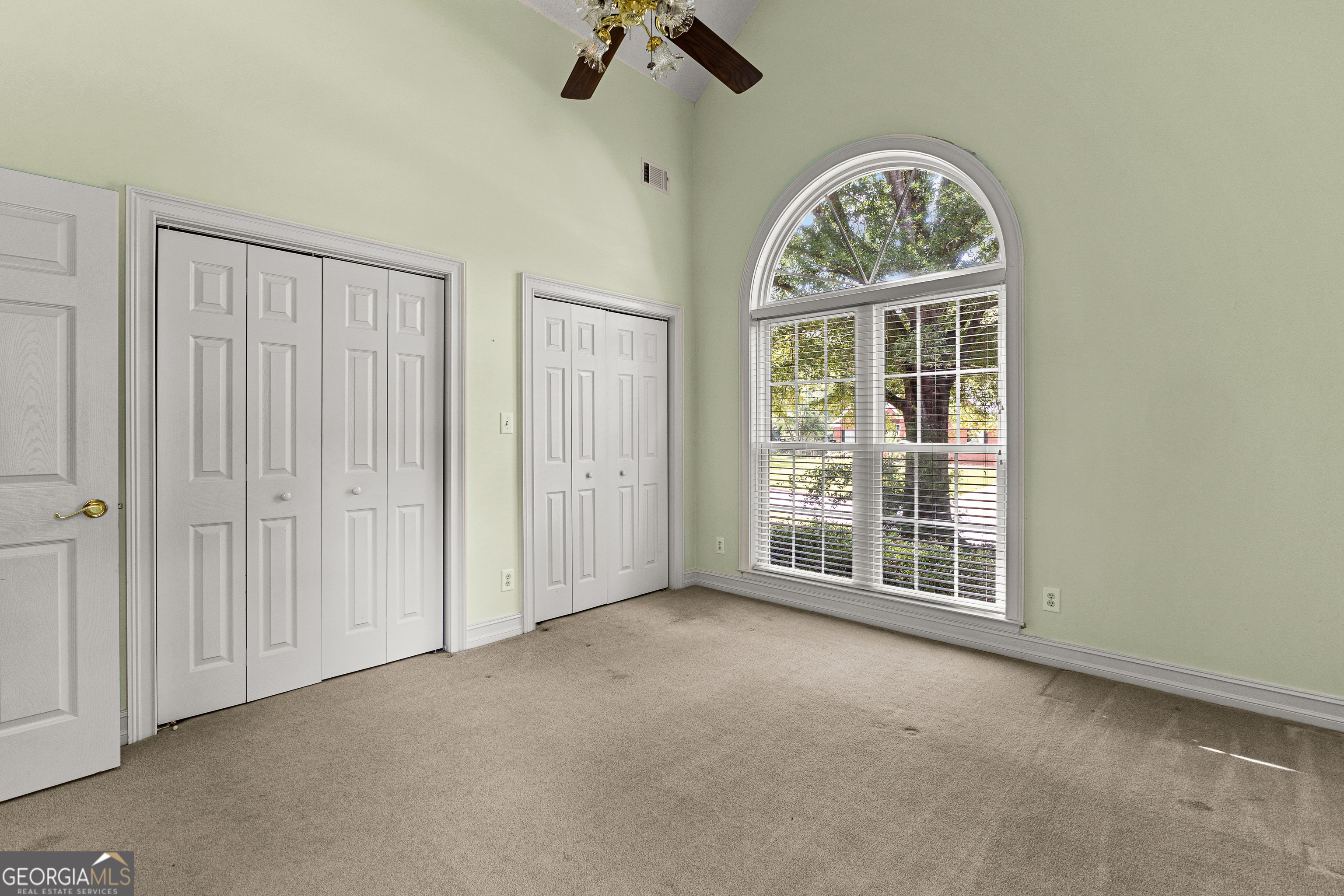 100 Moonview Place Property Photo 39