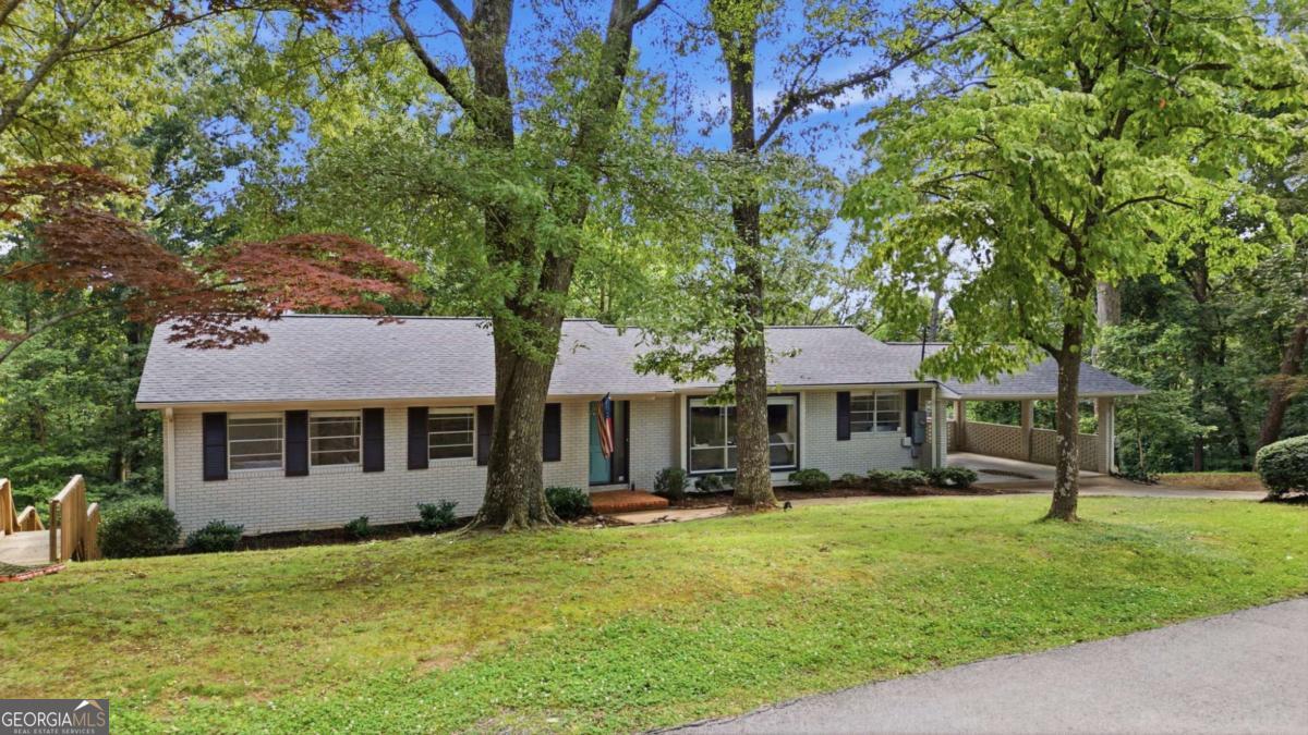 2251 Skyline Drive Property Photo 1