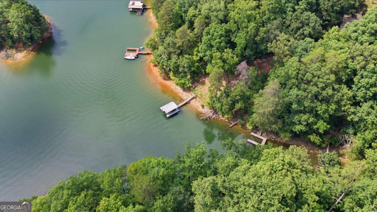2251 Skyline Drive Property Photo 4