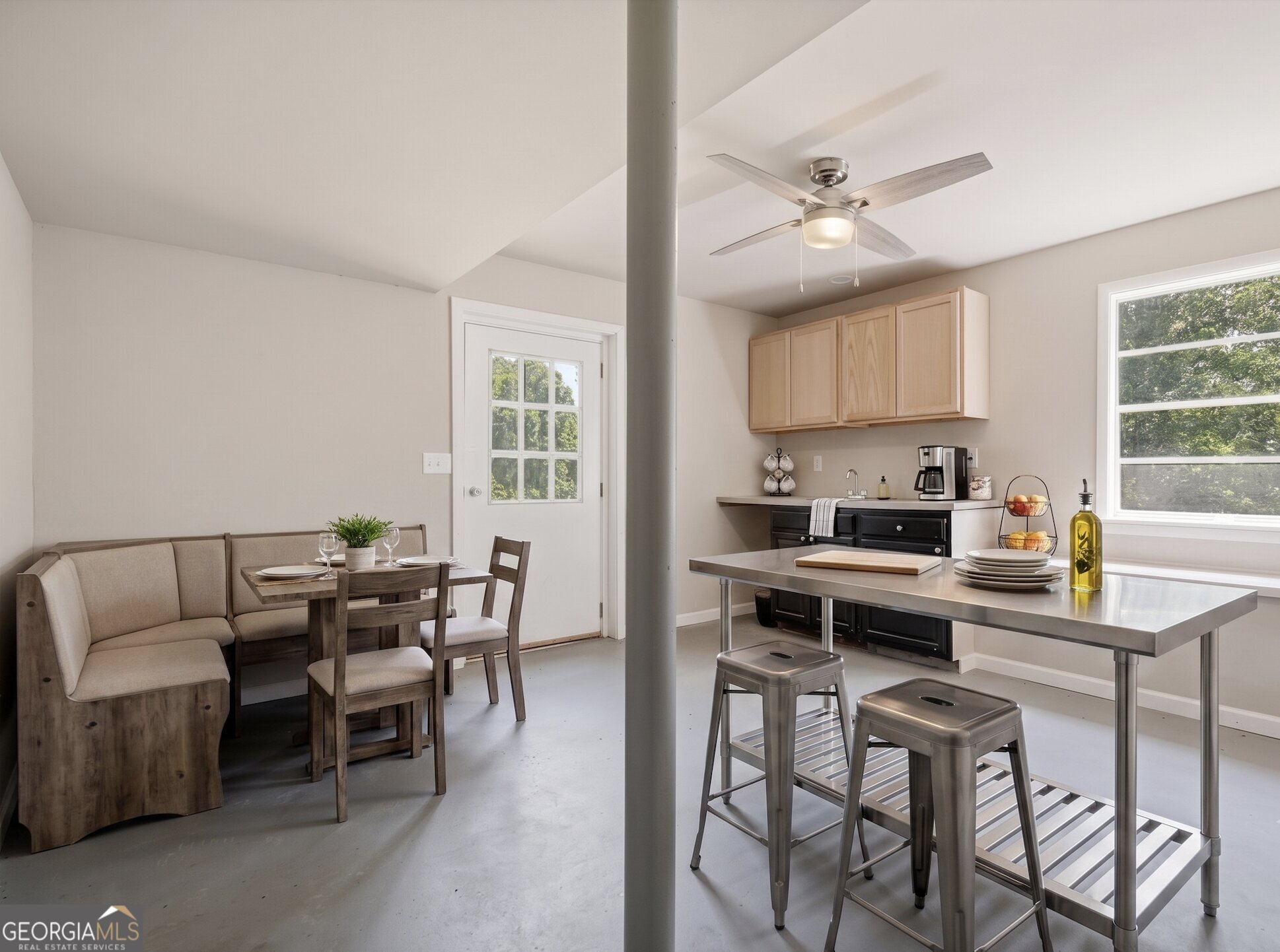 2251 Skyline Drive Property Photo 12