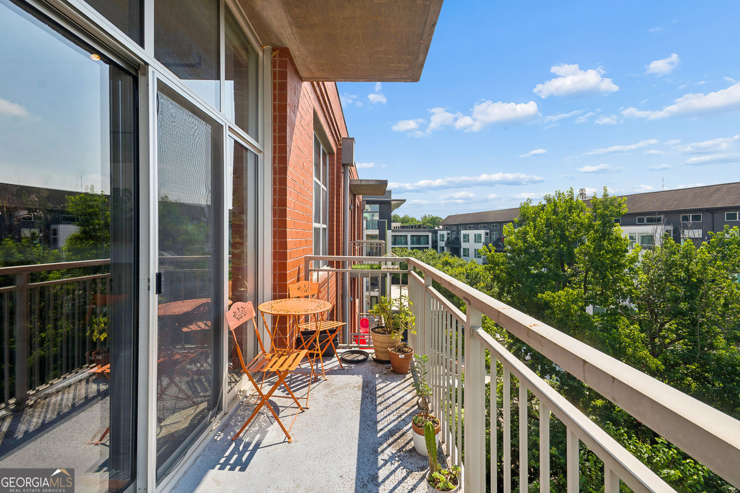 245 N Highland Avenue Ne # 321 Property Photo 3