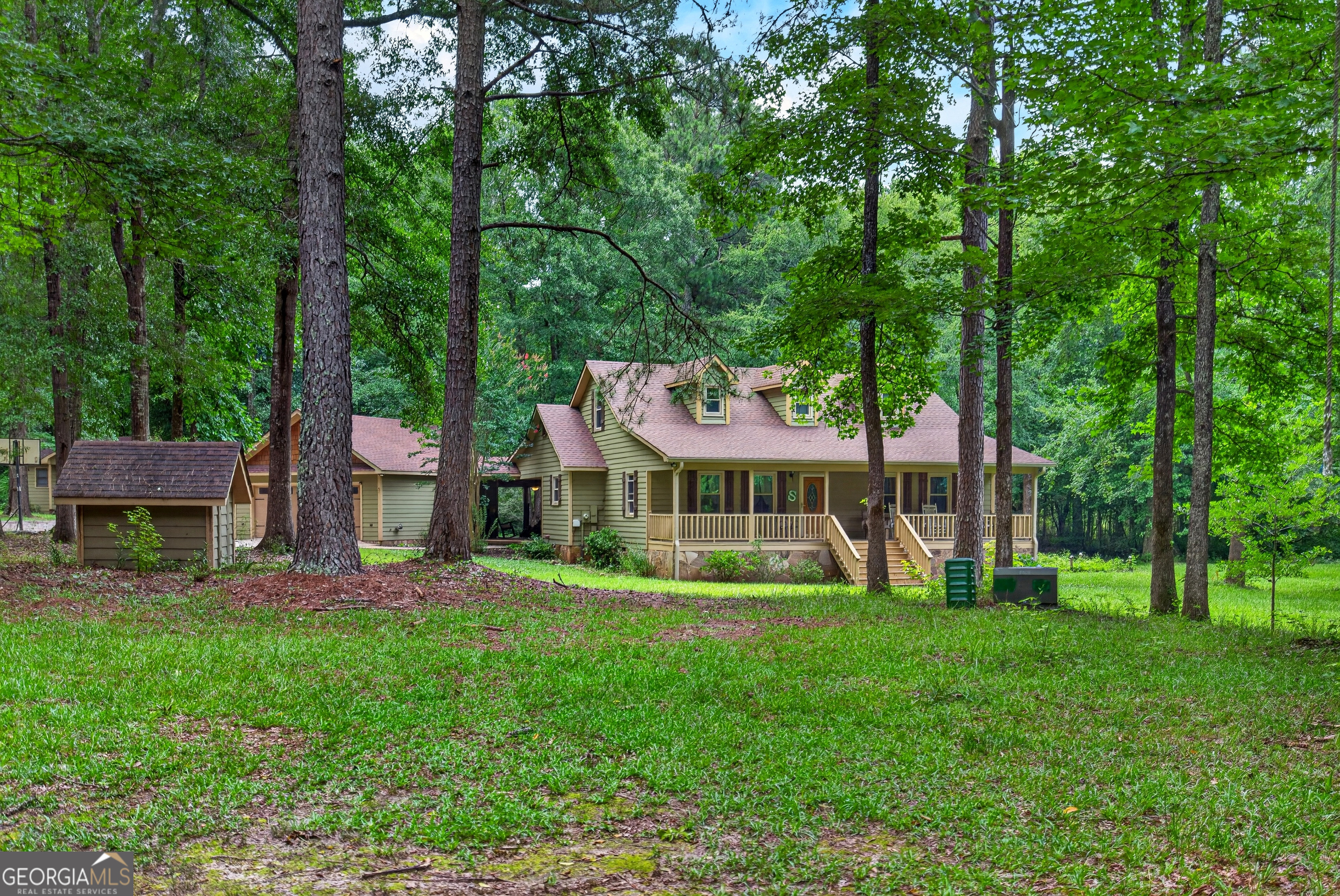 697 John Lovelace Road Property Photo 5
