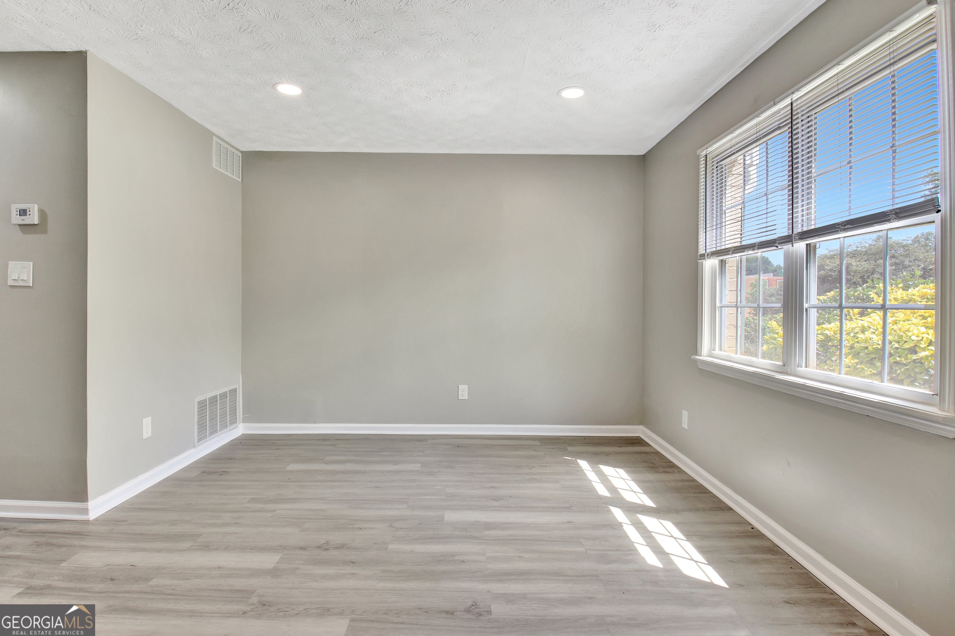 501 Carlton Road # 5e Property Photo 7