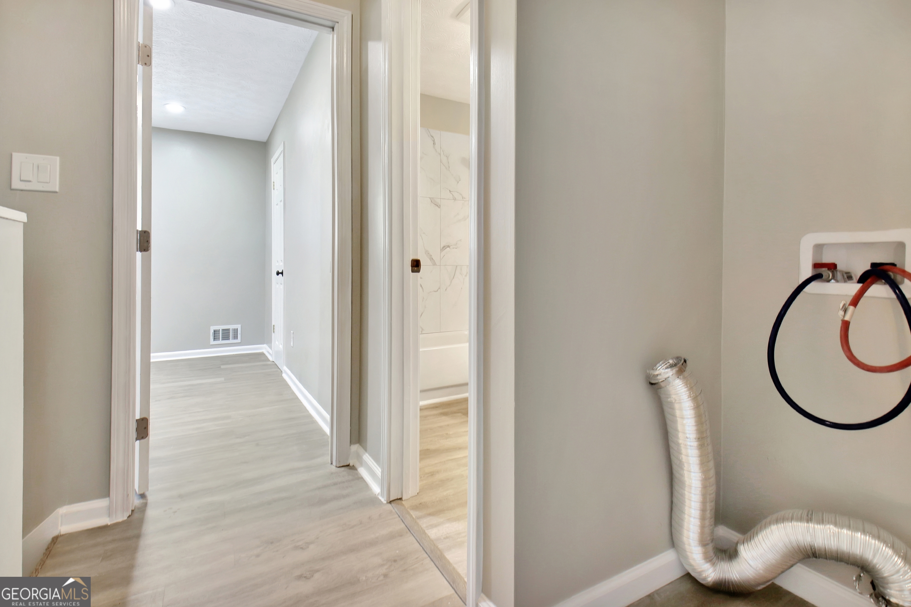 501 Carlton Road # 5e Property Photo 29