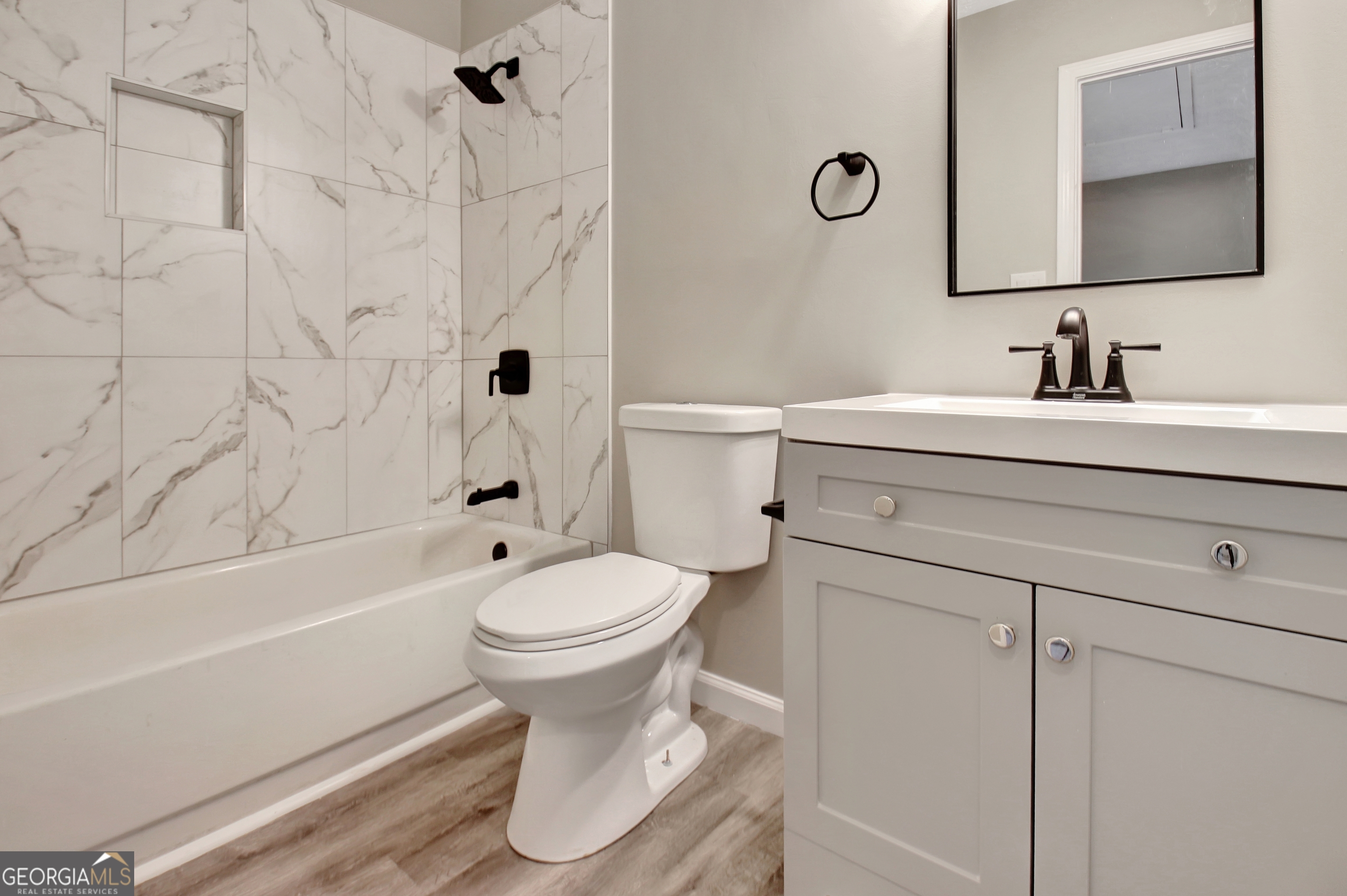 501 Carlton Road # 5e Property Photo 31