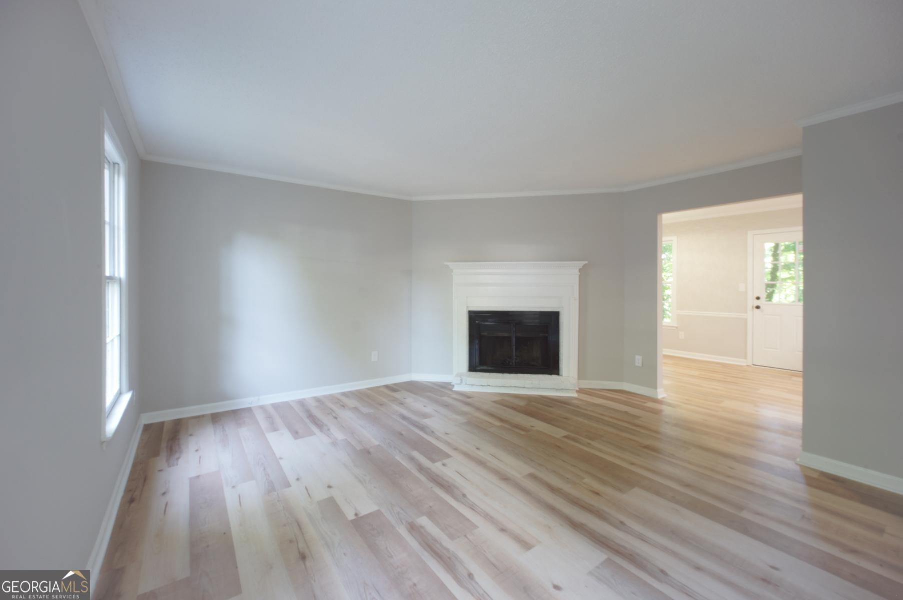 5645 Estates Court Property Photo 2