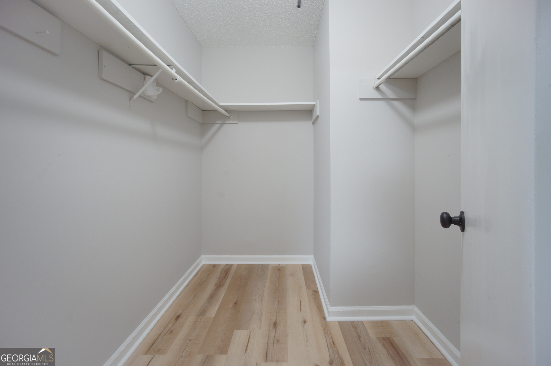5645 Estates Court Property Photo 14