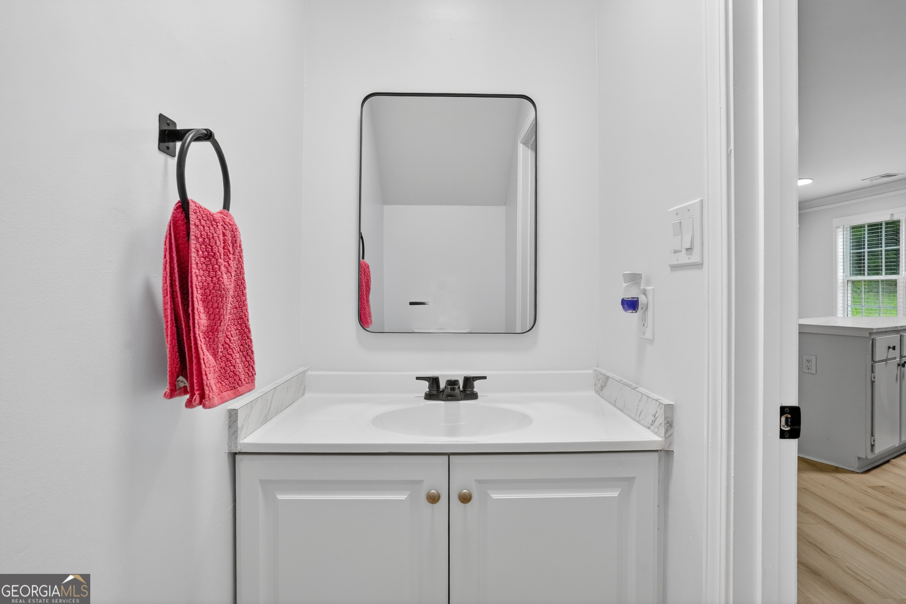 312b Louise Lane Property Photo 9