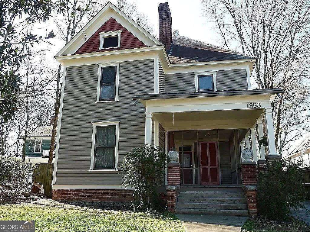 1353 La France Street Ne Property Photo 2