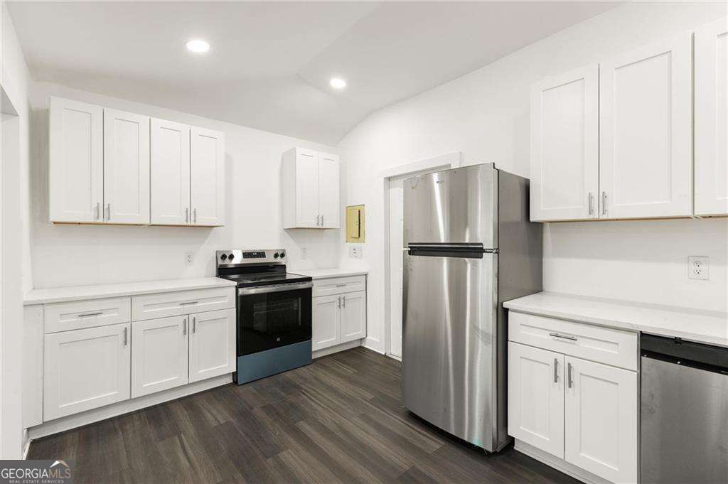 1353 La France Street Ne Property Photo 3
