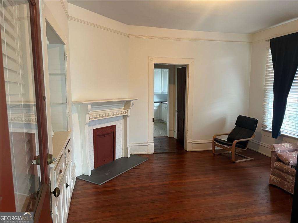 1353 La France Street Ne Property Photo 5