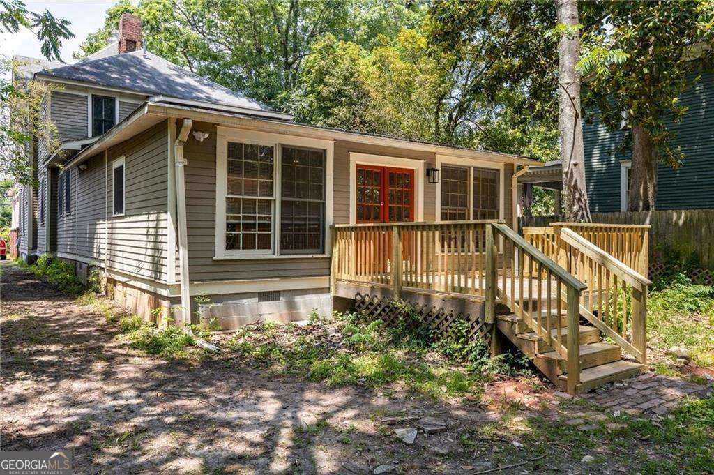 1353 La France Street Ne Property Photo 10