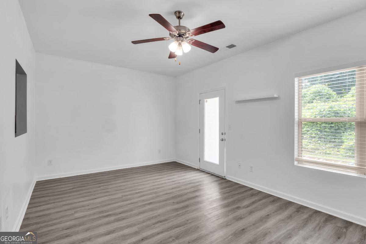 2827 Creek Bottom Court Property Photo 25