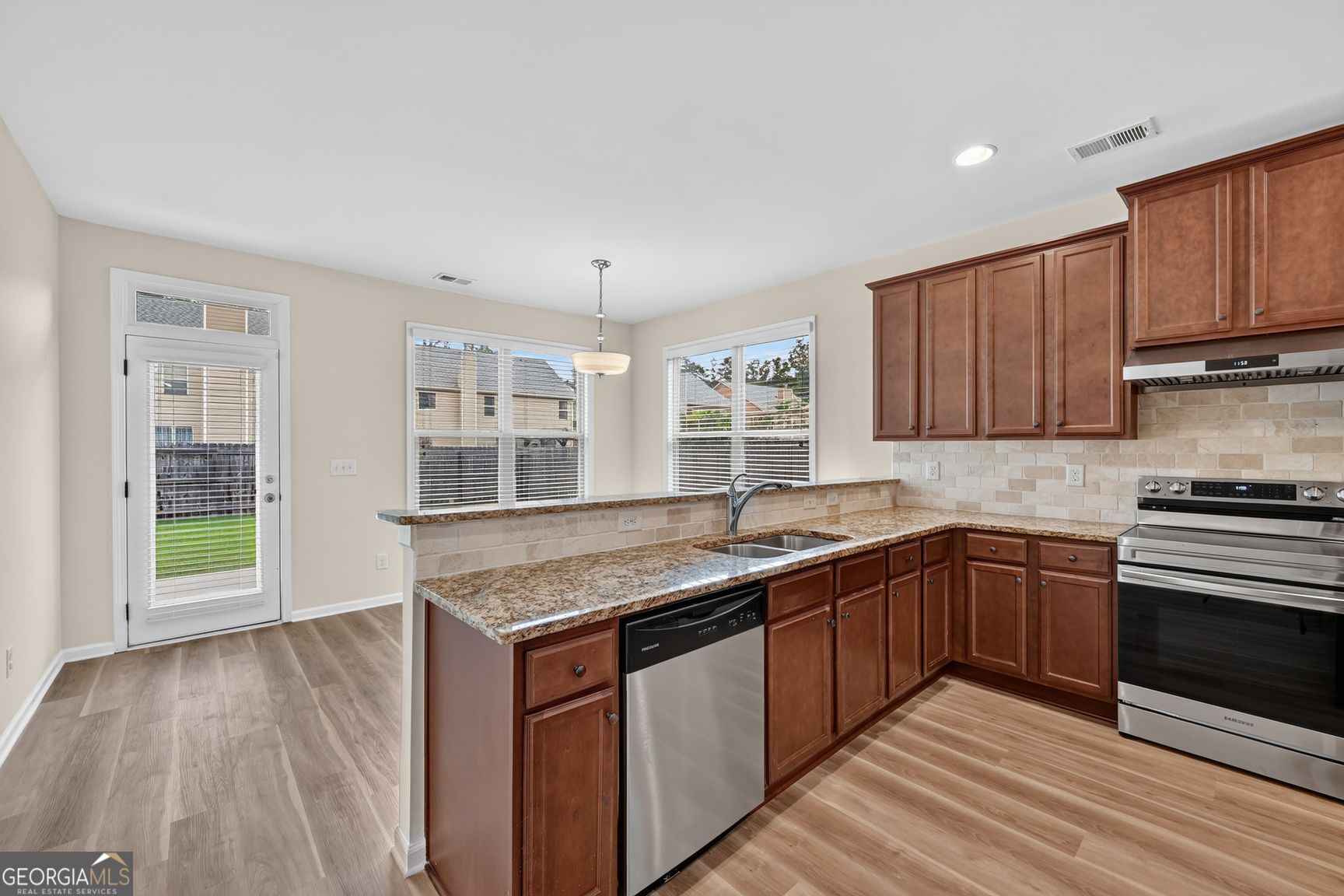 5940 Peltier Trace Property Photo 7