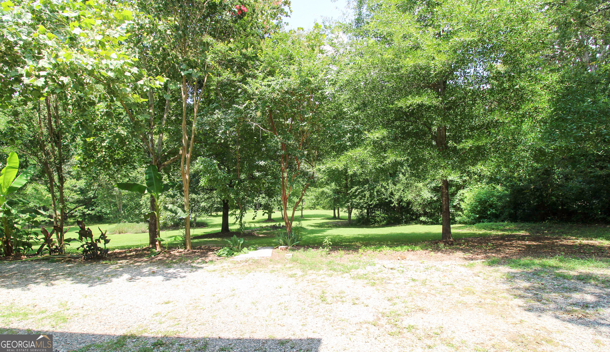 12216 Edgewater Drive Property Photo 7