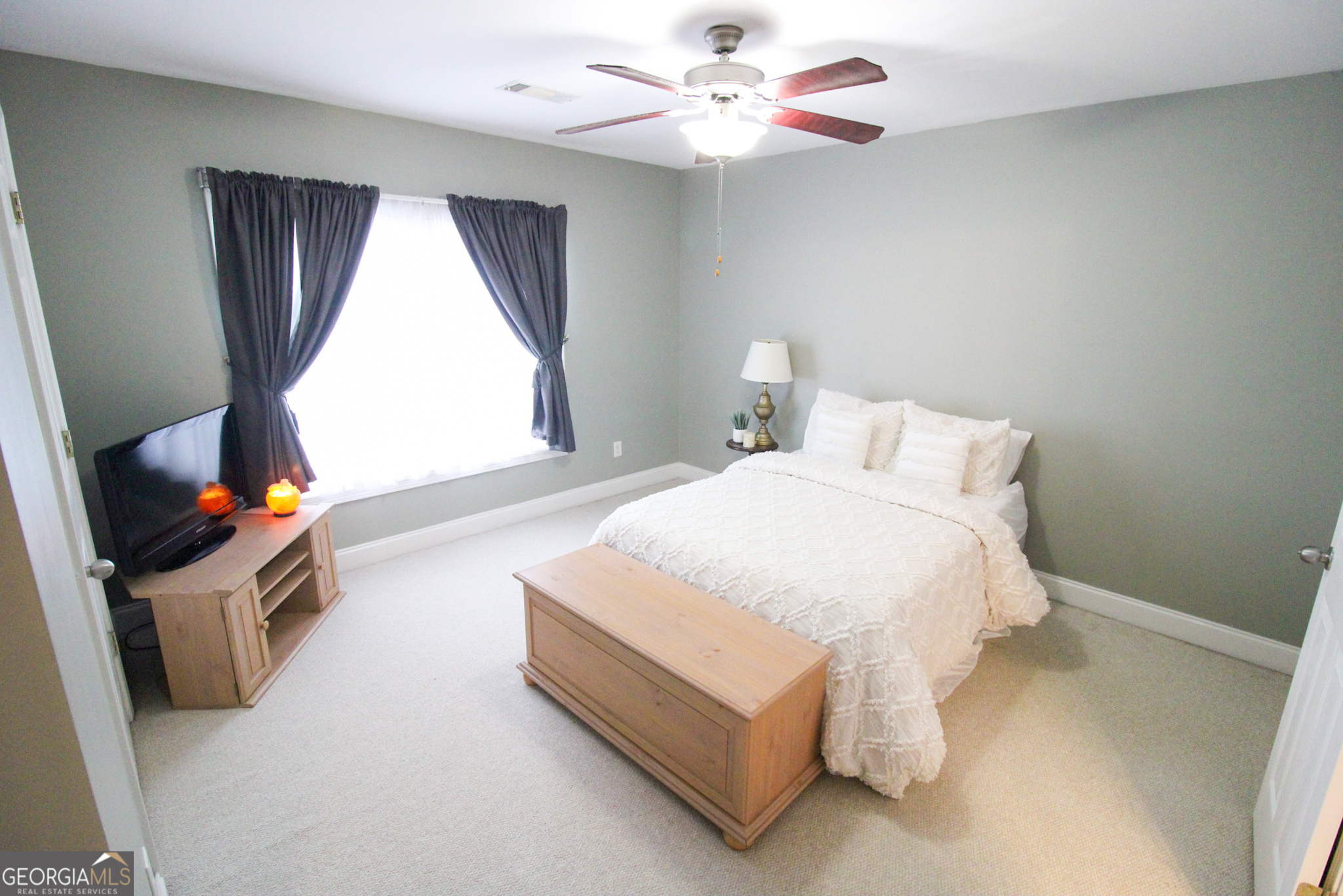 12216 Edgewater Drive Property Photo 28