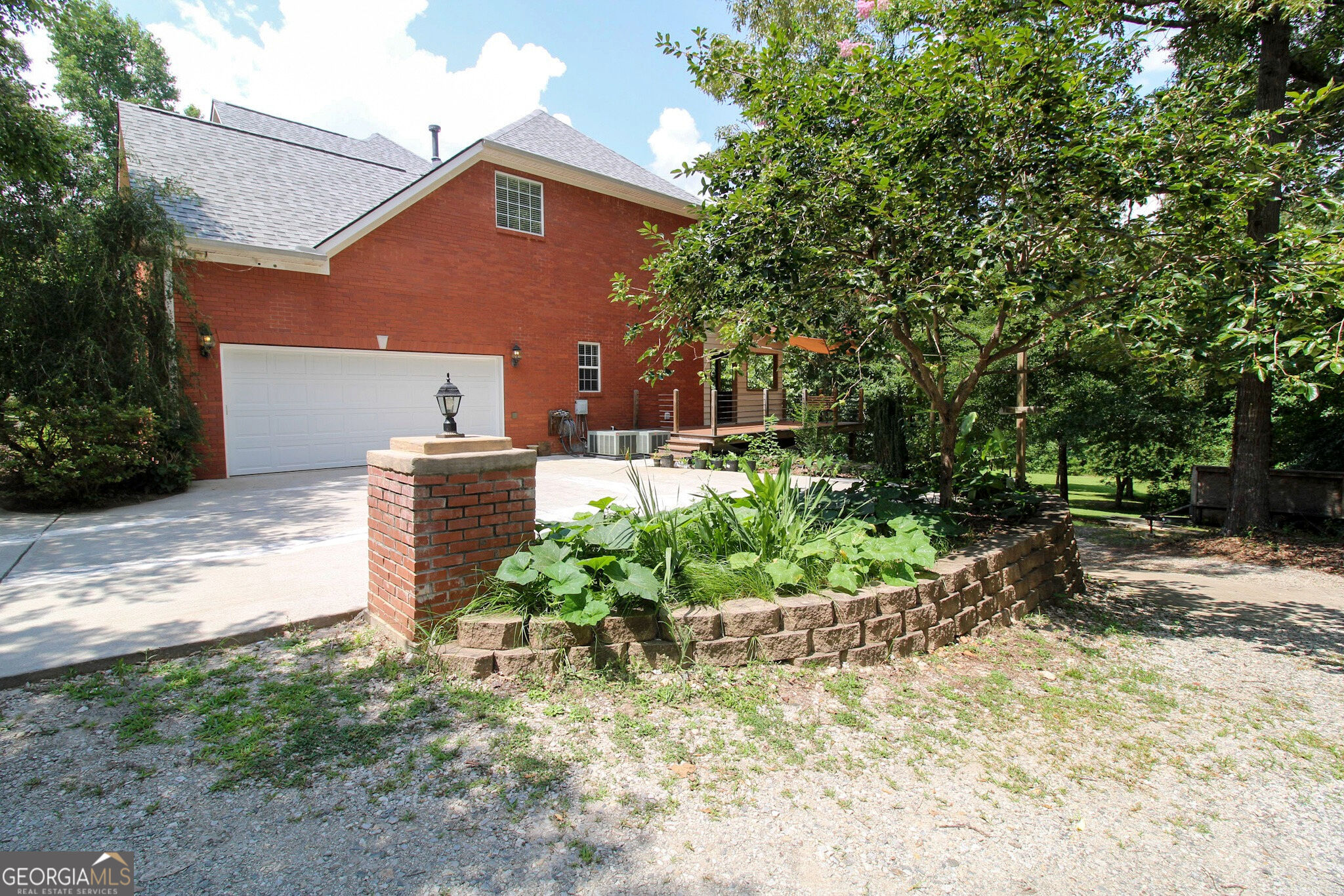 12216 Edgewater Drive Property Photo 30