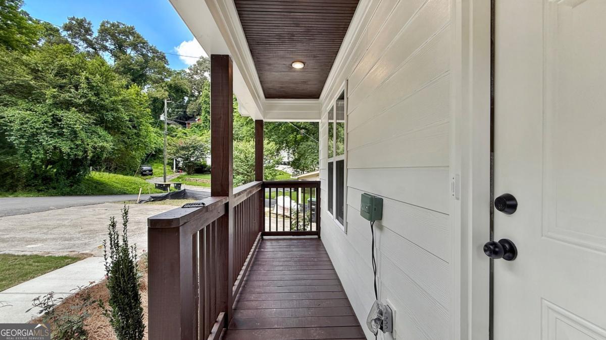 10 Roseway Circle Ne Property Photo 7