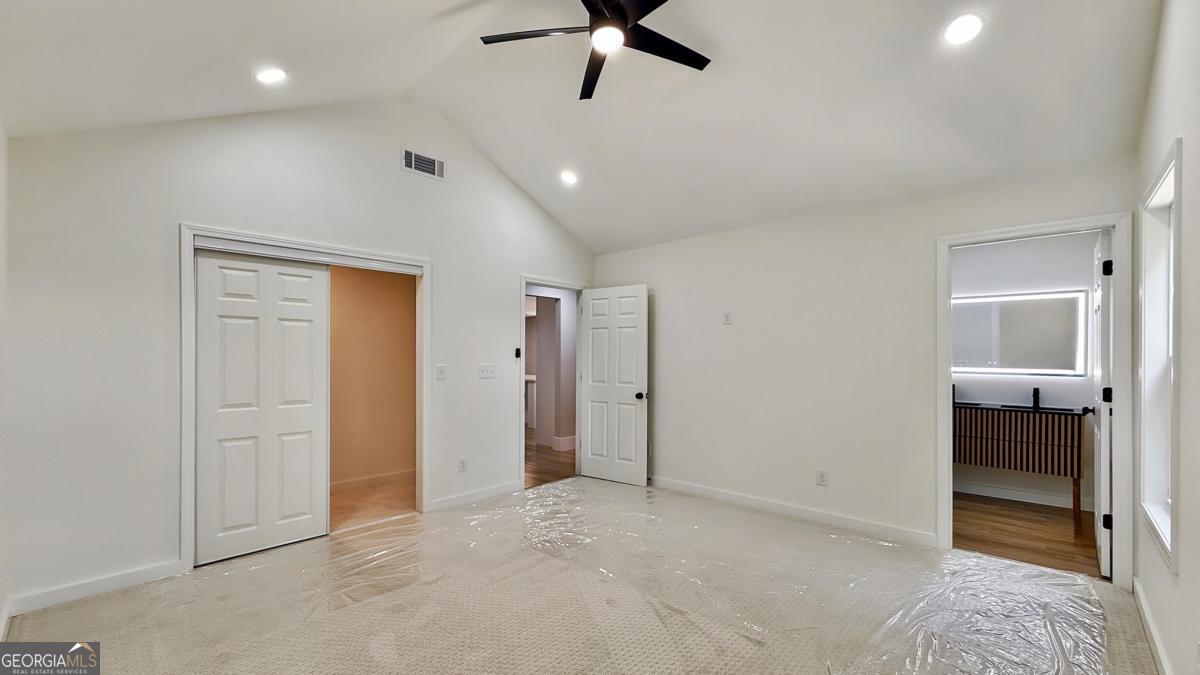 10 Roseway Circle Ne Property Photo 14