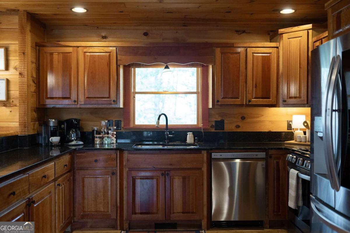 430 Settlement Road Property Photo 13