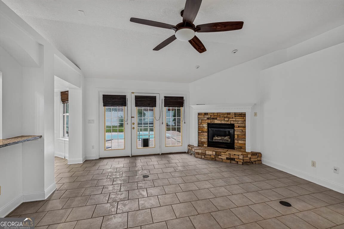 200 Eagle Boulevard Property Photo 3