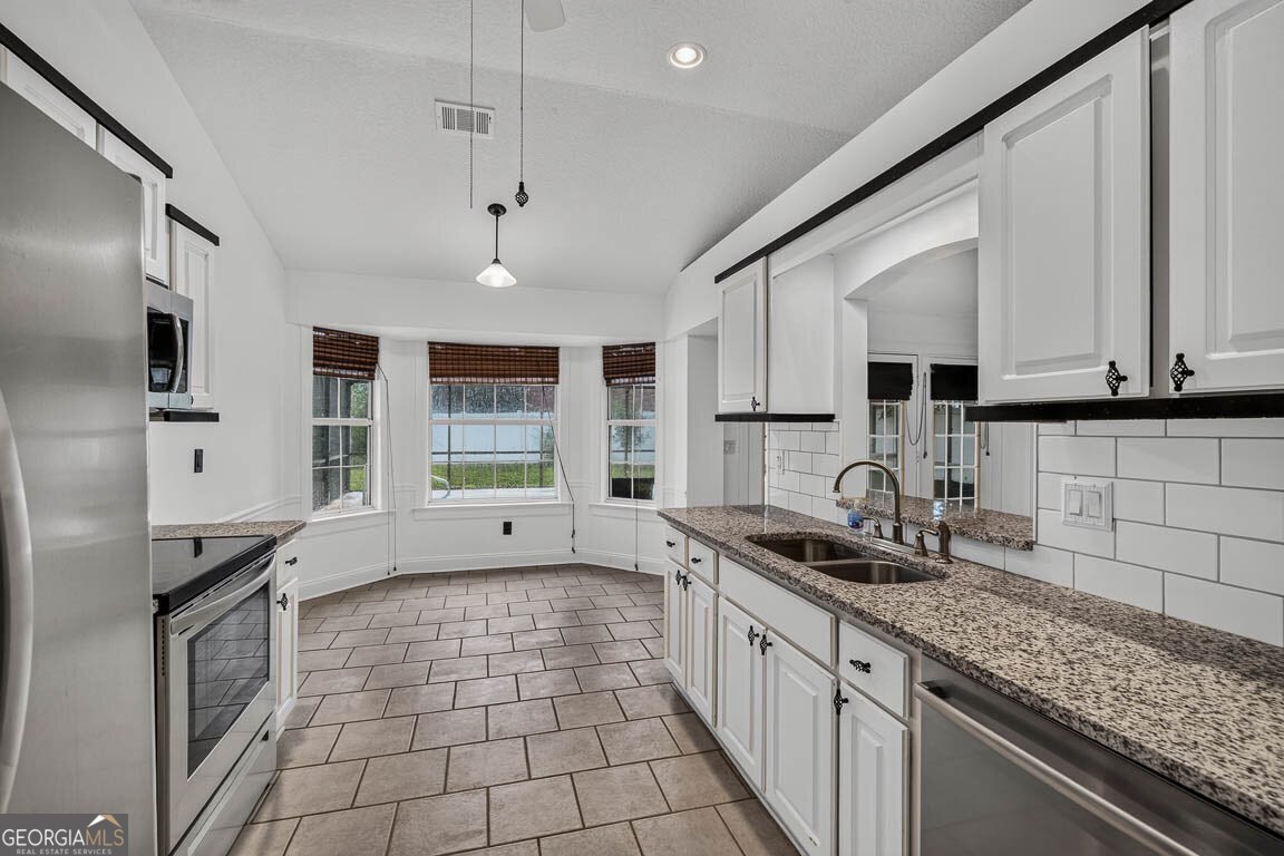 200 Eagle Boulevard Property Photo 10