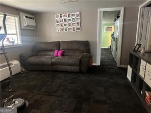 123 Spring Street Property Photo 4
