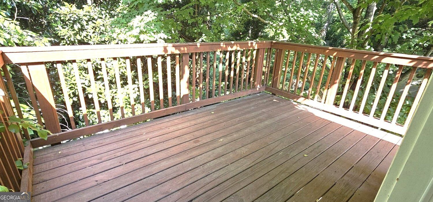 3230 W Shadowlawn Avenue Ne Property Photo 9