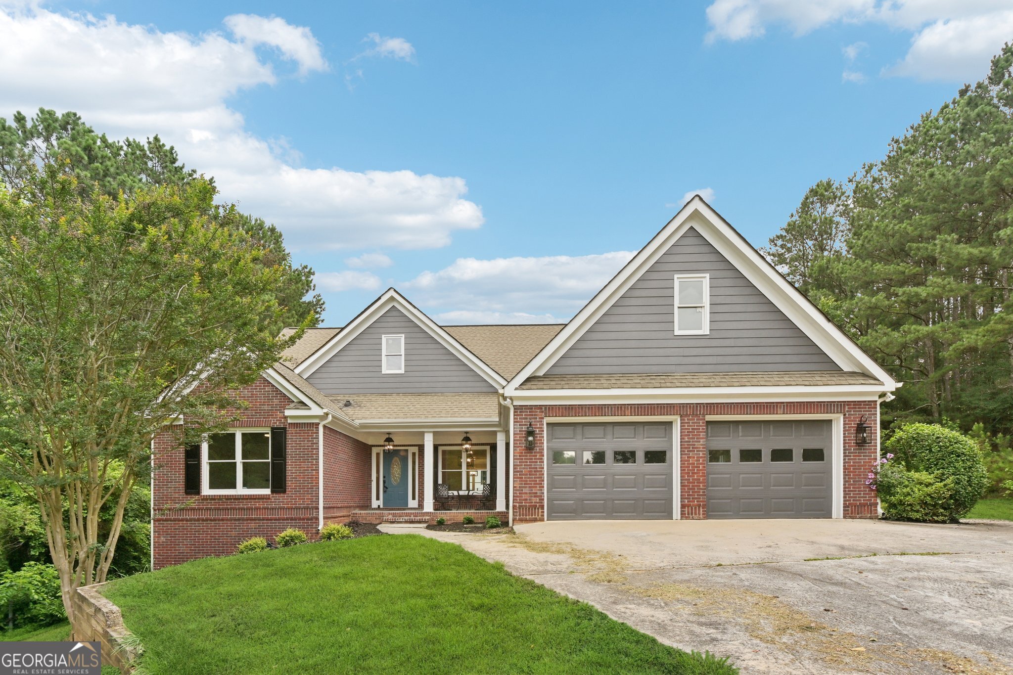 1660 Stoney Point Road Property Photo 1