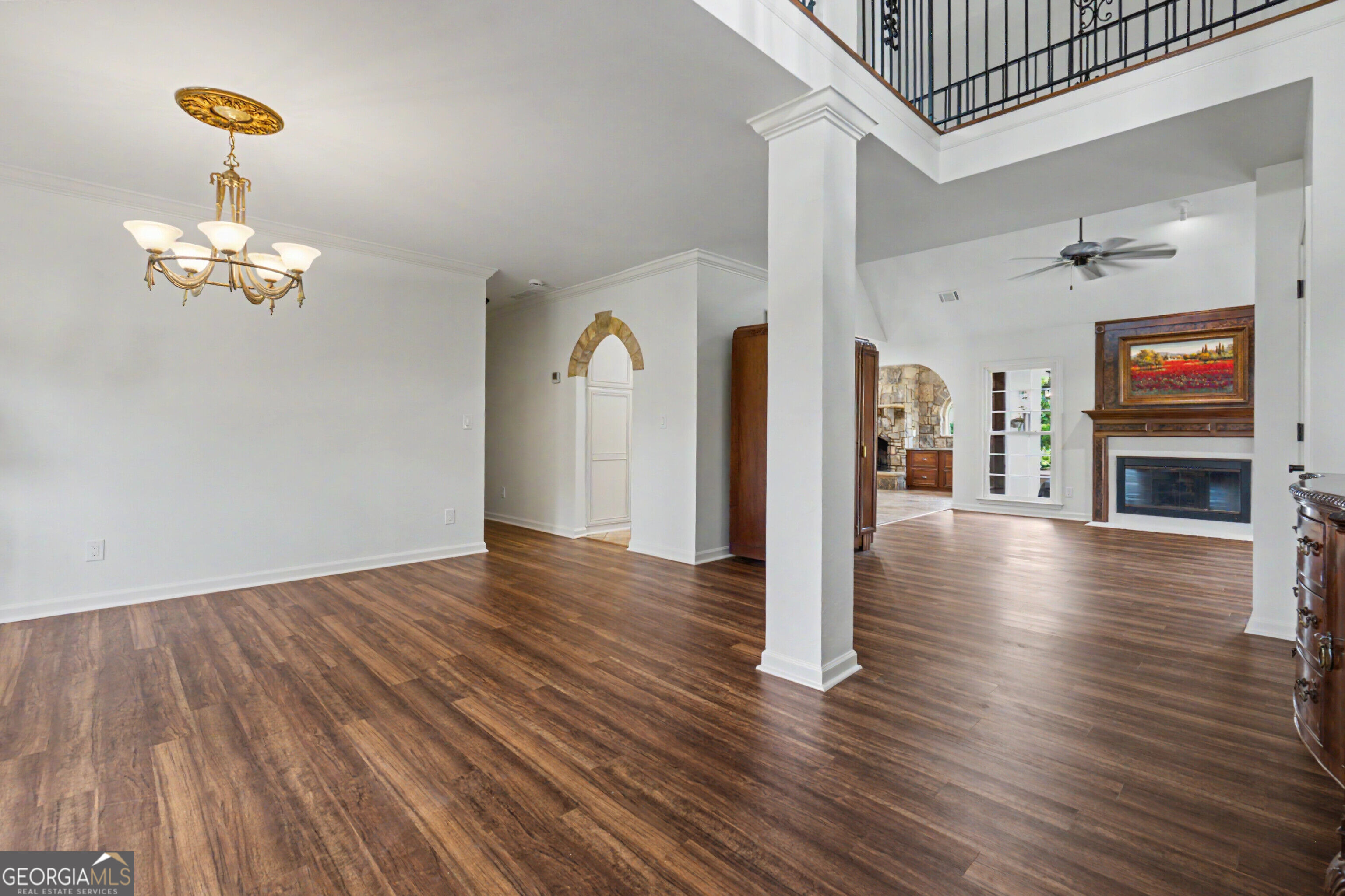 360 Oak Terrace Property Photo 7