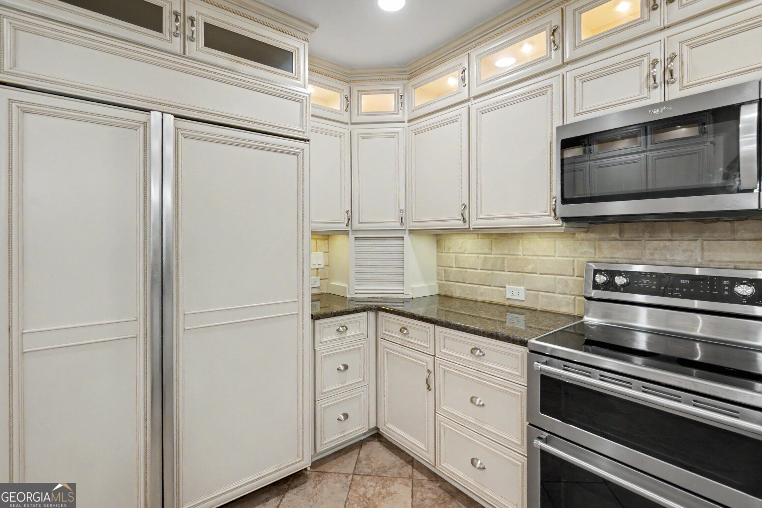 360 Oak Terrace Property Photo 16