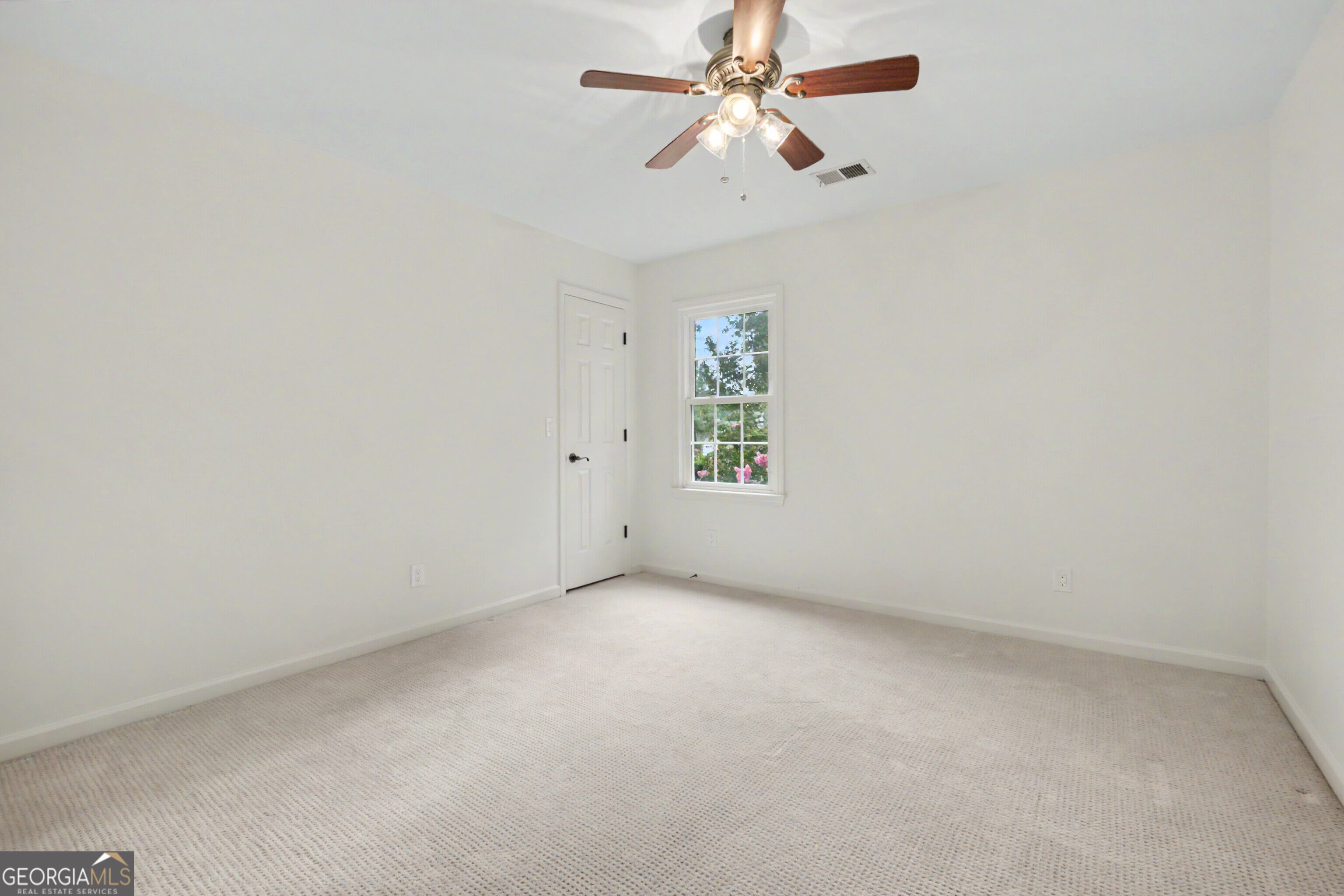 360 Oak Terrace Property Photo 37