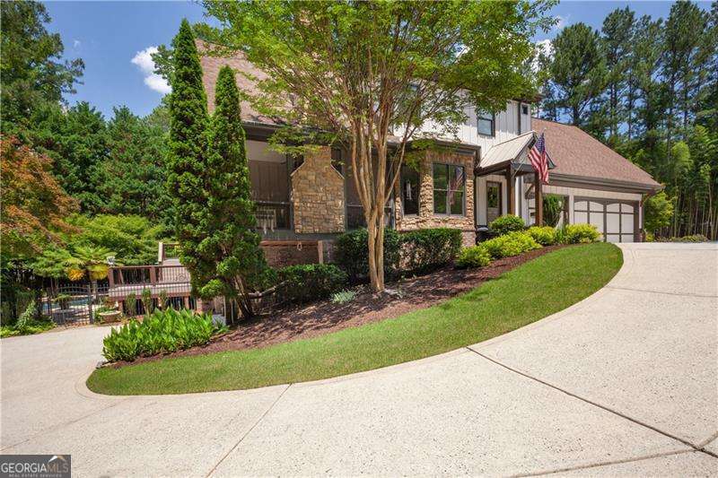 1900 Danforth Pointe Drive Ne Property Photo 10