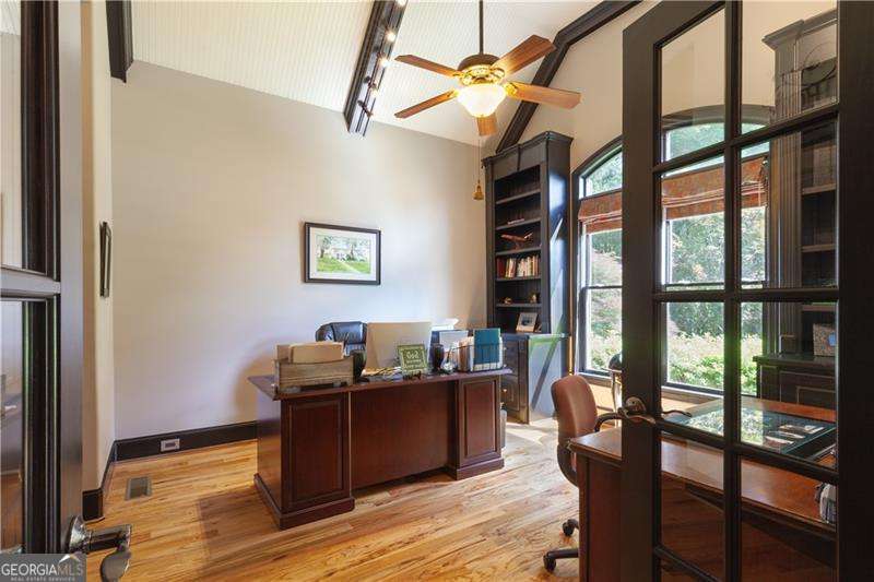 1900 Danforth Pointe Drive Ne Property Photo 29