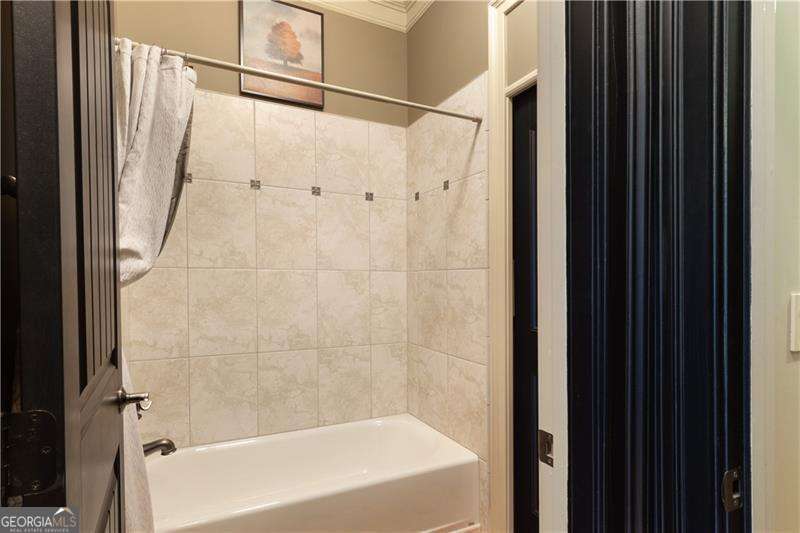 1900 Danforth Pointe Drive Ne Property Photo 30