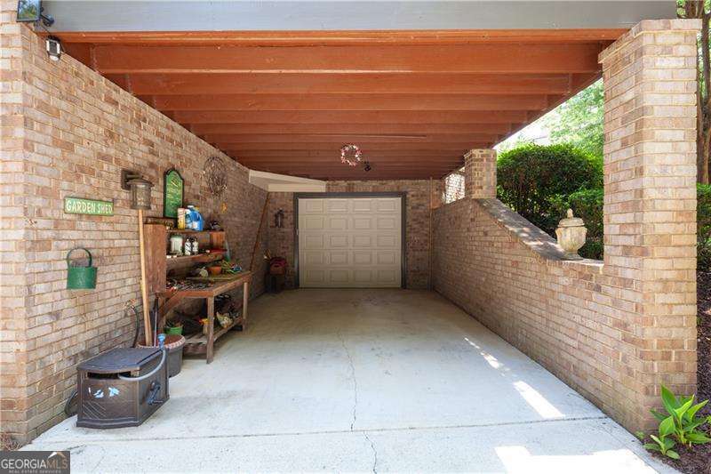 1900 Danforth Pointe Drive Ne Property Photo 48